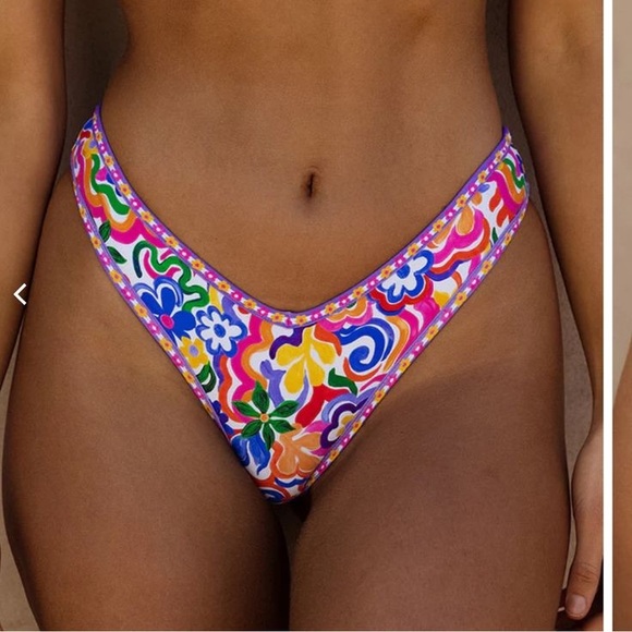 Bydee Salsa Tropico bikini set - Panama Bottoms, Ibiza top like new - Picture 10 of 15